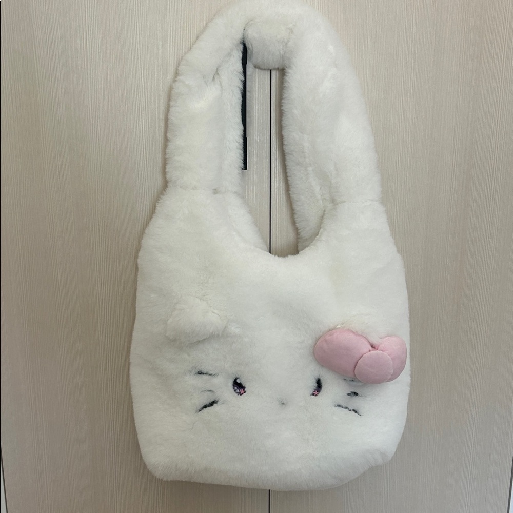 White Plush Kids Shoulder Bag with Pink Heart Accent